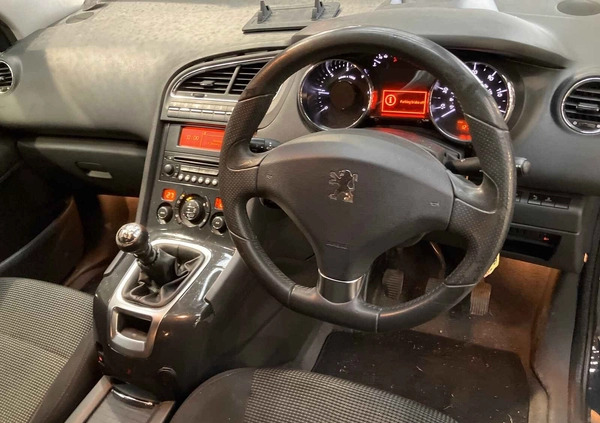 Peugeot 5008 cena 8299 przebieg: 140000, rok produkcji 2011 z Olsztynek małe 92